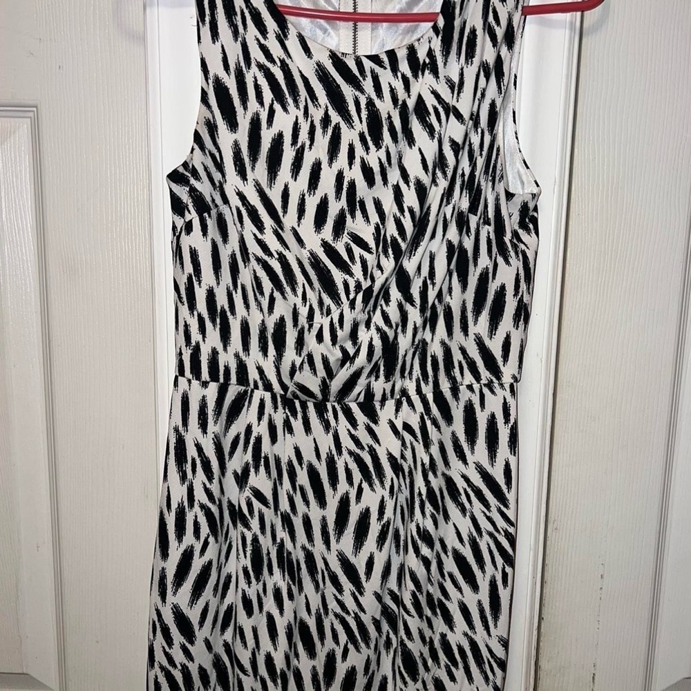 Black and White Patterned Women's Dress